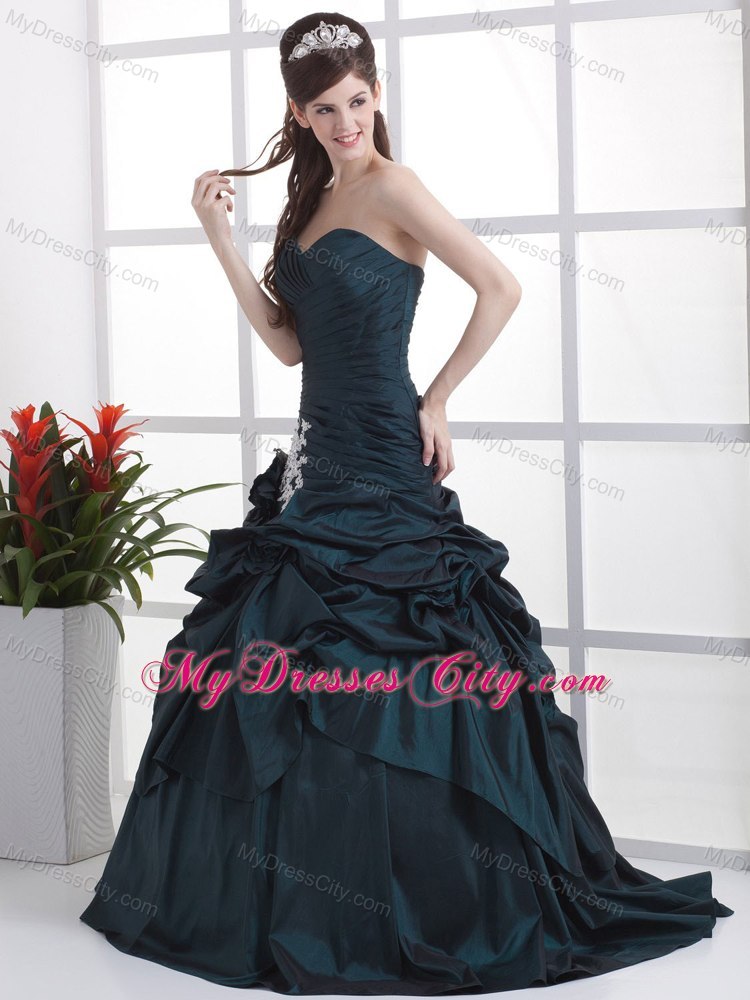 Navy Blue Sweetheart Appliques and Pick-ups Evening Gowns