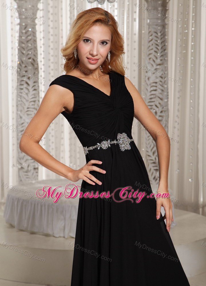 V-neck Black Floor-length Chiffon Beaded Belt Evening Dress