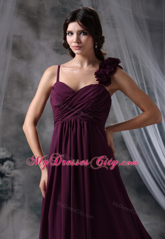 Flowers Ruche and Straps Decorate Dark Purple Homecoming Dress