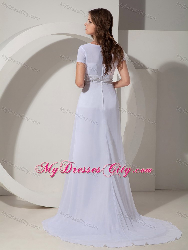 Fashionable Empire V-Neck Court Train ruched Chiffon Mothers Dresses with Beading