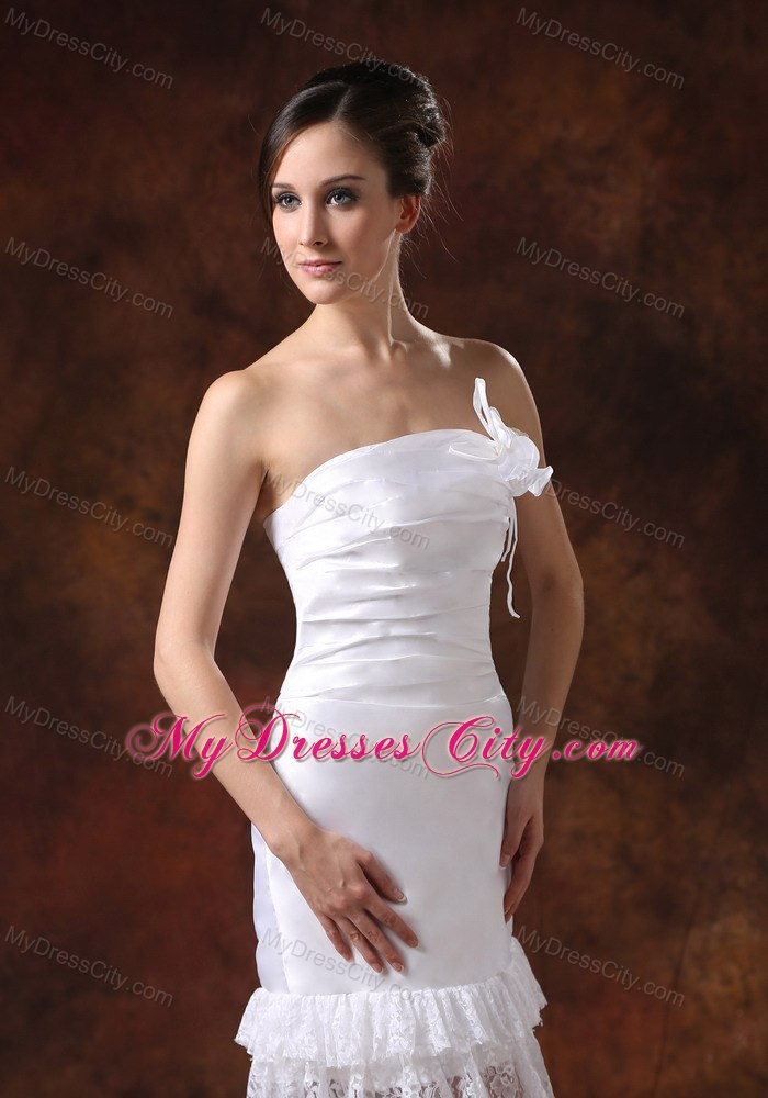 Affordable Strapless Knee-length Column Lace Bridal Dress for Beach