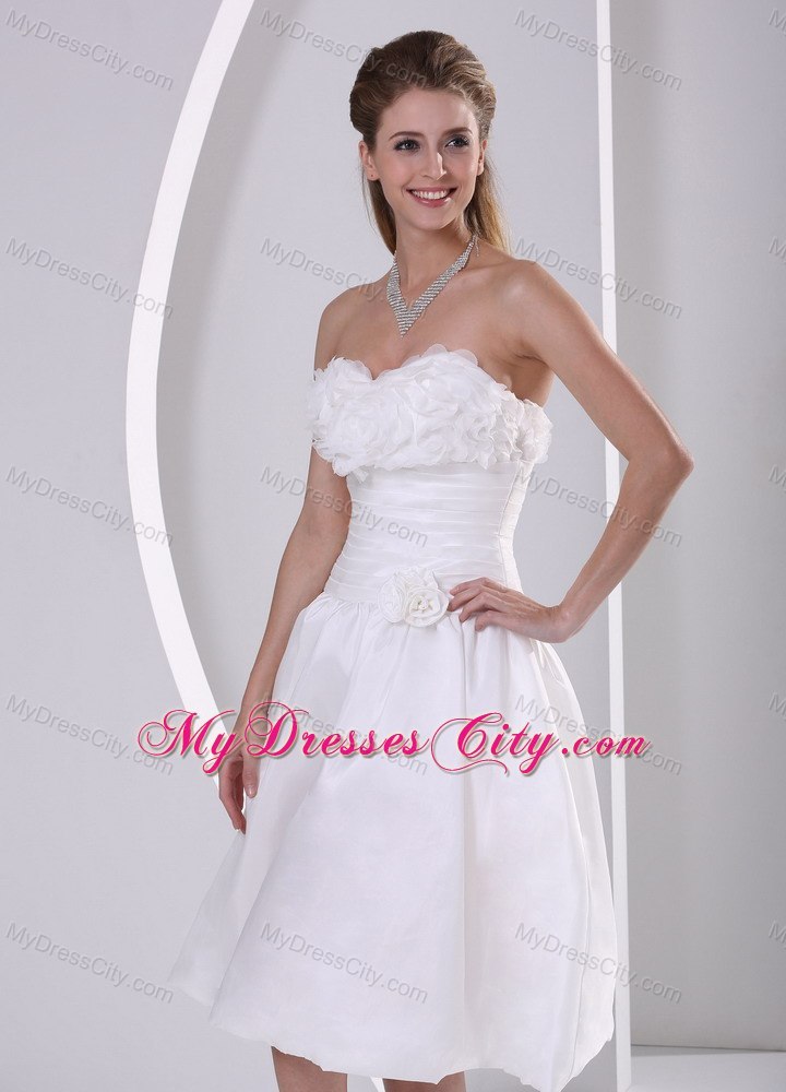 Elegant A-line Strapless Tea-length Flowers Wedding Dress For Hall