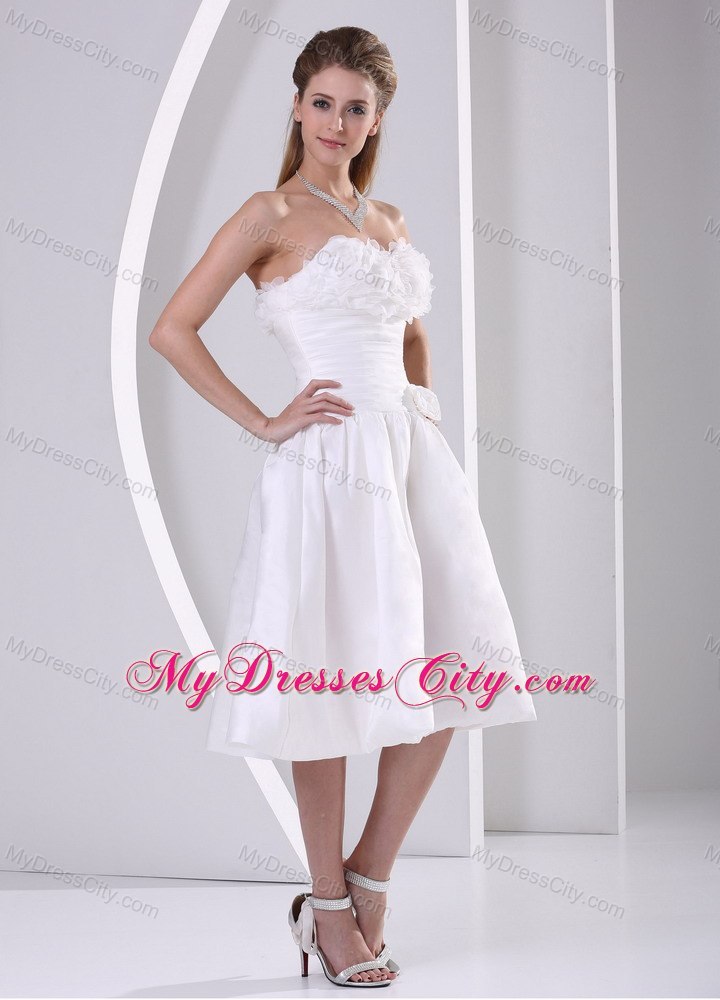 Elegant A-line Strapless Tea-length Flowers Wedding Dress For Hall