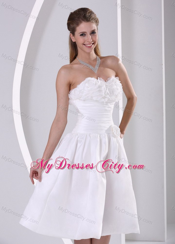 Elegant A-line Strapless Tea-length Flowers Wedding Dress For Hall