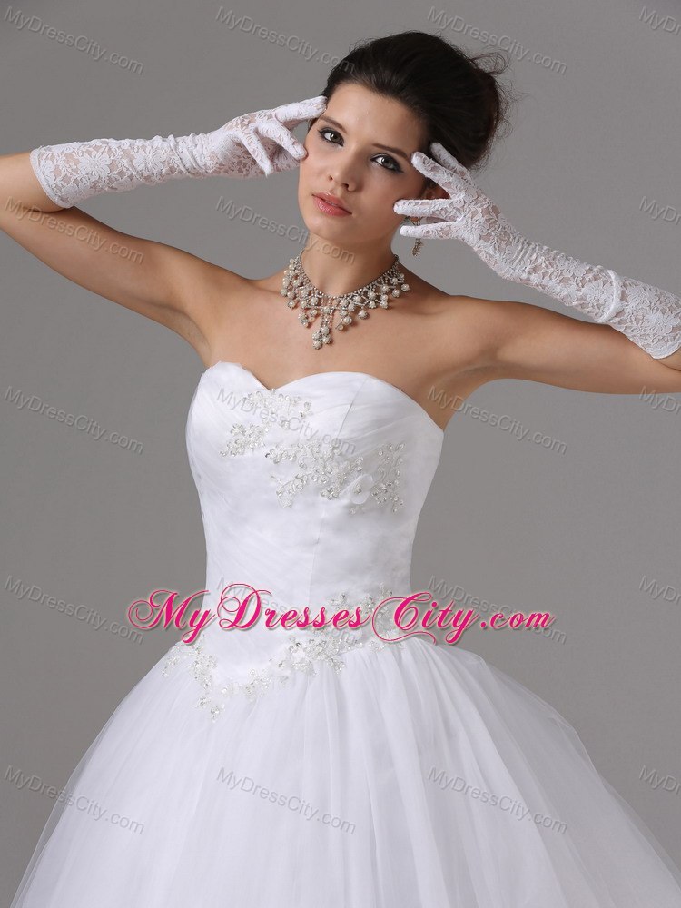 Puffy Appliques Ruching Sweetheart Wedding Gown for Garden Wedding