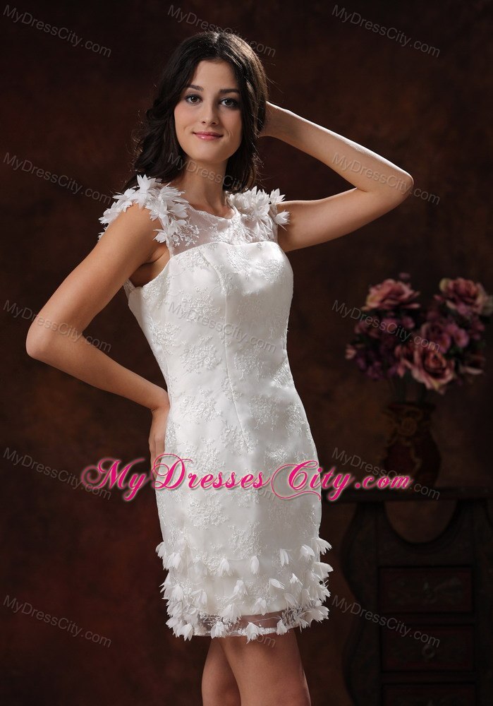 Short Appliques Decorate White Scoop Wedding Bridal Gown 2013 In Style