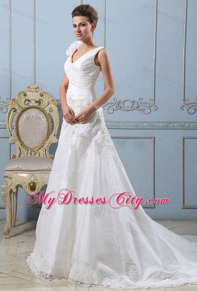 Fashionable V-neck A-line Flowery Lace Wedding Dress With Ruched Bodice