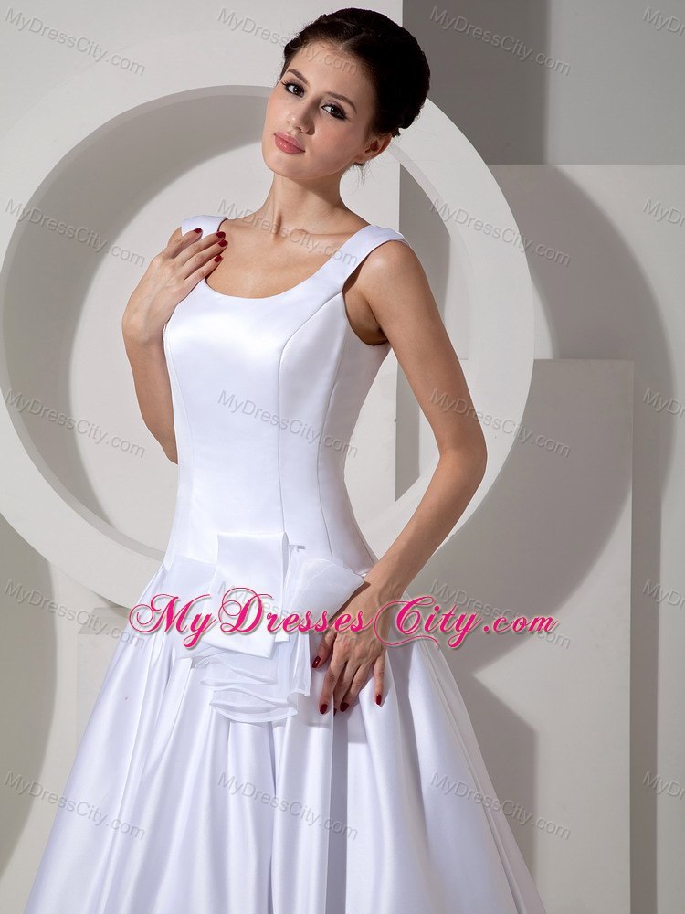 2013 Lovely A-line Scoop Court Train White Wedding Dress with Ribbon