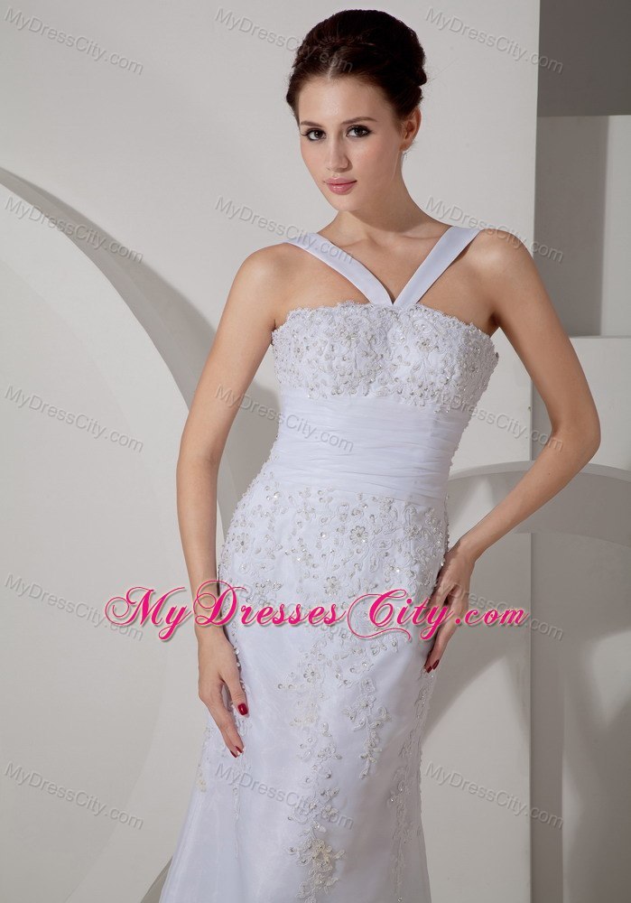 Hot Slinky V-neck Appliques White Chiffon Bridal Dress with Brush Train