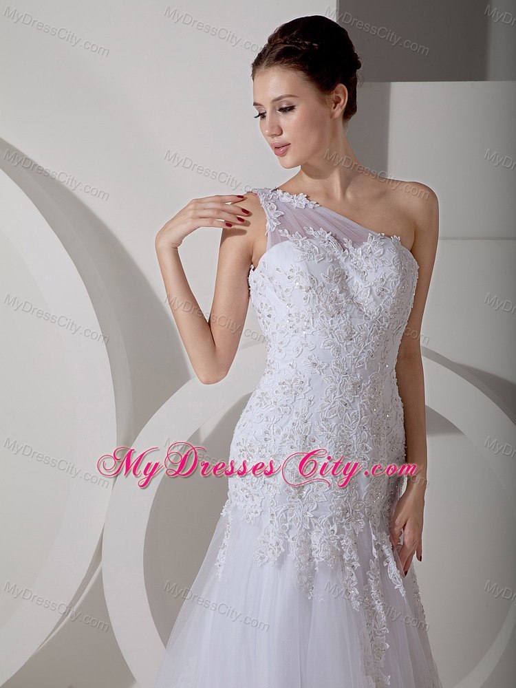 Lovely A-line Court Train Tulle and Lace Bridal Gowns with Single Shoulder