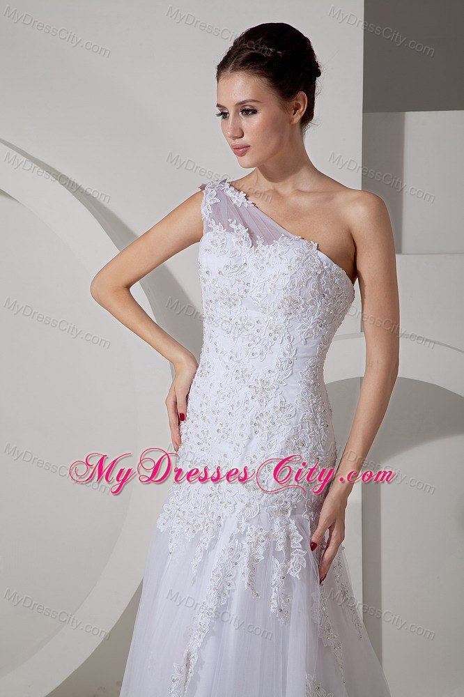 Lovely A-line Court Train Tulle and Lace Bridal Gowns with Single Shoulder