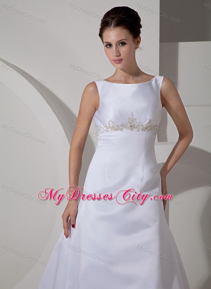 Attractive A-line Scoop Court Train Appliques Wedding Dress Floor-length