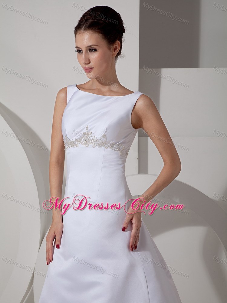 Attractive A-line Scoop Court Train Appliques Wedding Dress Floor-length