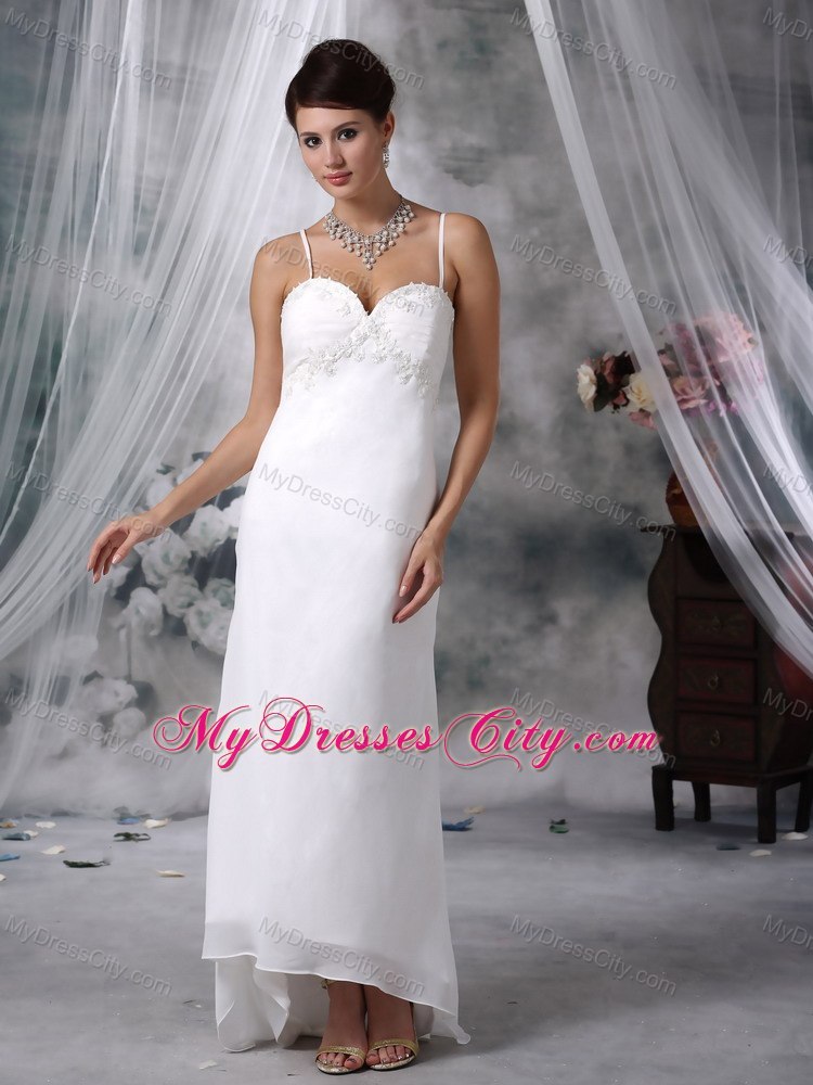 Lovely Floor-length Spaghetti Straps Appliques Wedding Dress Zipper-up