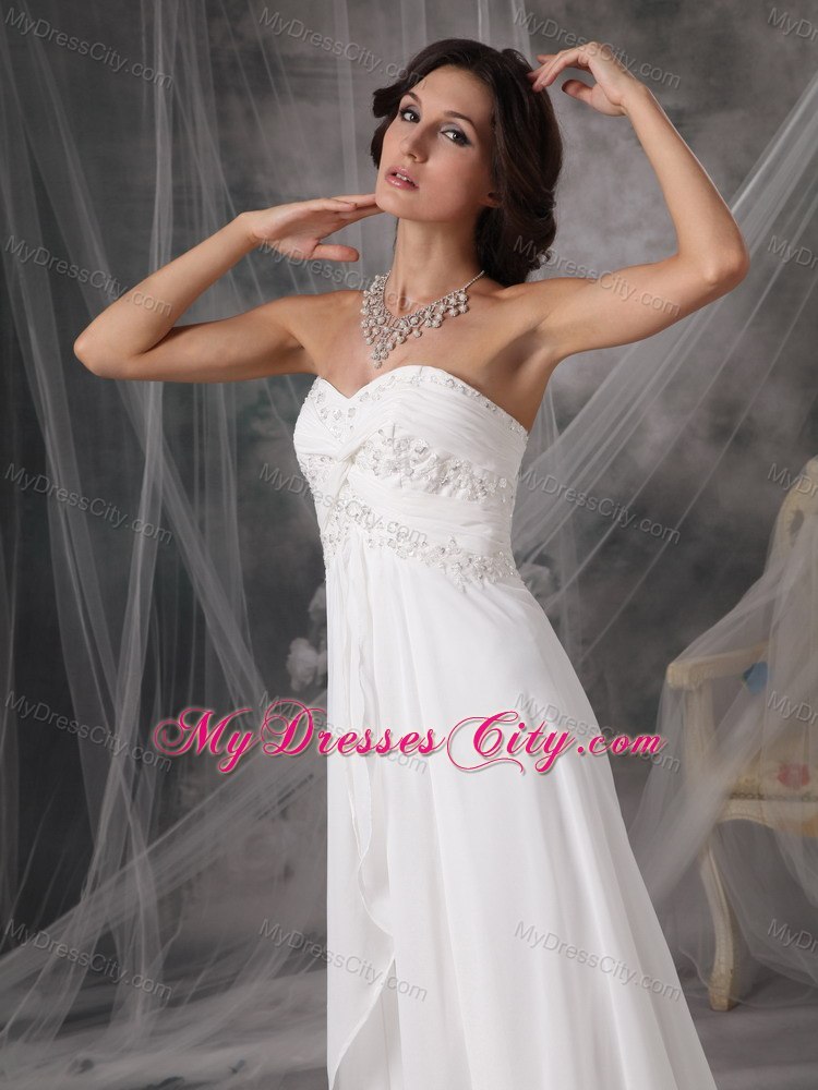 Romantic Empire Sweetheart Court Train Appliques Bridal dress