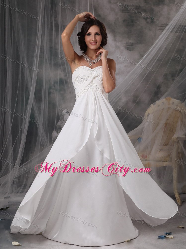 Romantic Empire Sweetheart Court Train Appliques Bridal dress