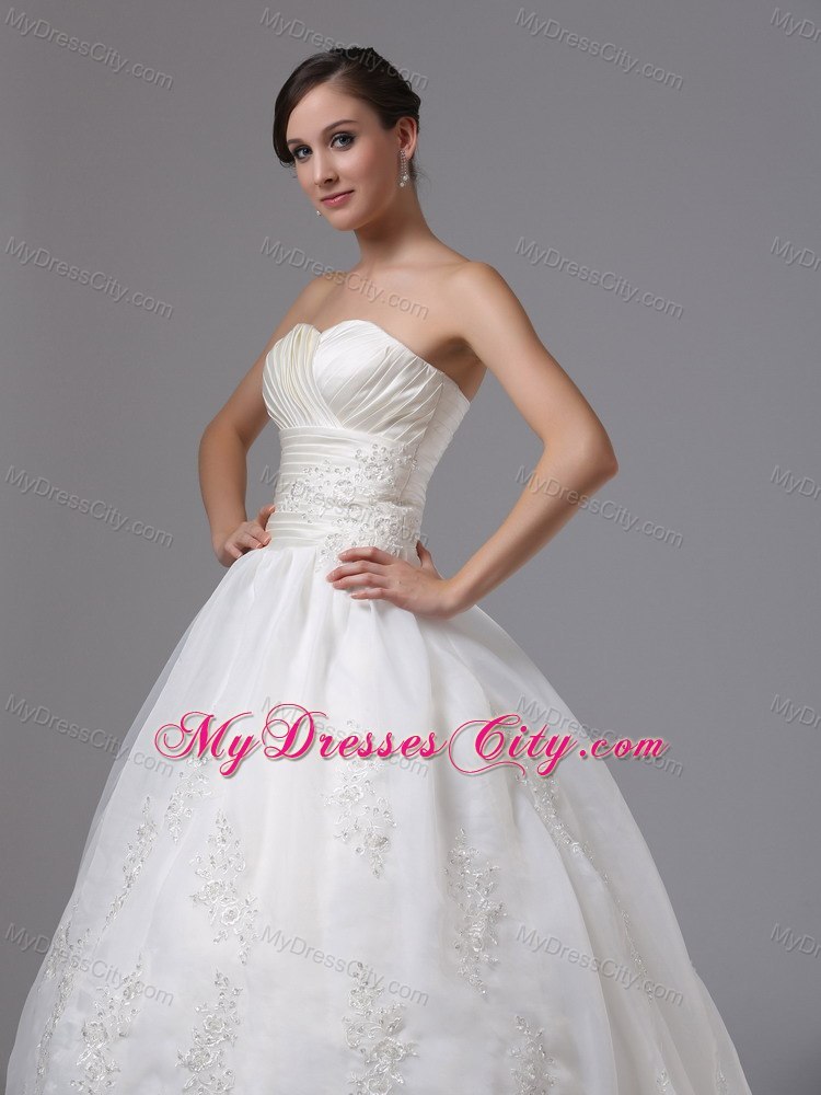 Ruched Bodice and Sweetheart Appliques Ball Gown Bridal dress