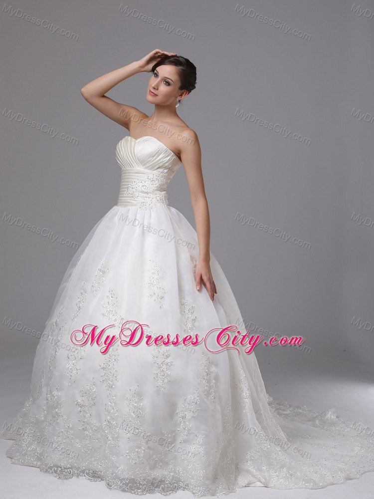 Ruched Bodice and Sweetheart Appliques Ball Gown Bridal dress