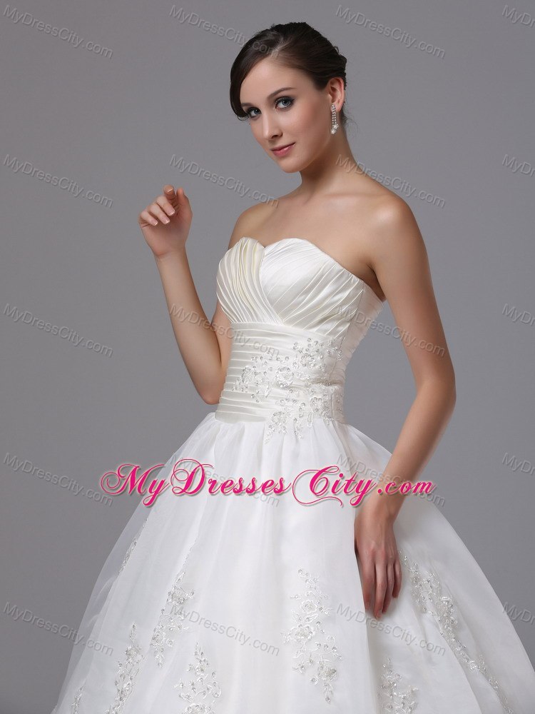 Ruched Bodice and Sweetheart Appliques Ball Gown Bridal dress