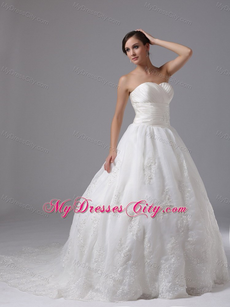 Ruched Bodice and Sweetheart Appliques Ball Gown Bridal dress