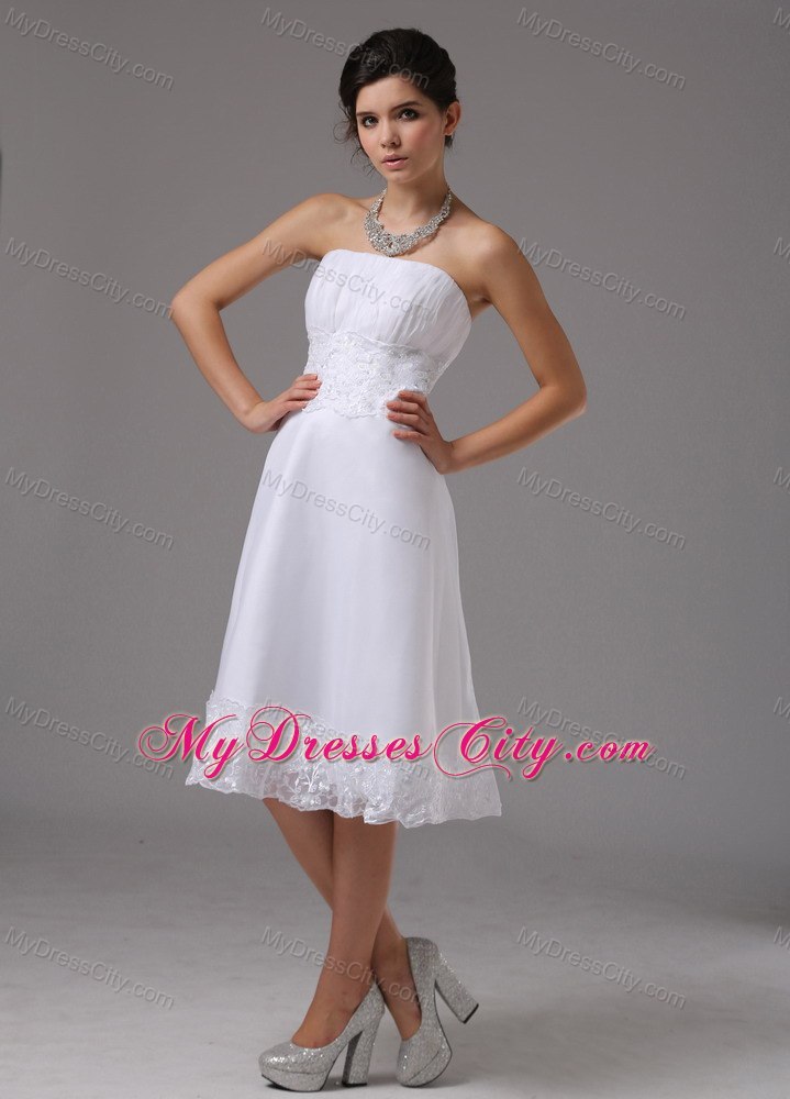 Knee-length Wedding Dress with Lace Decorated Waist and Hemline