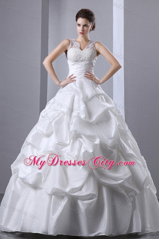 Elegant Long A-line V-neck Appliques and Pick-ups Bridal Gown