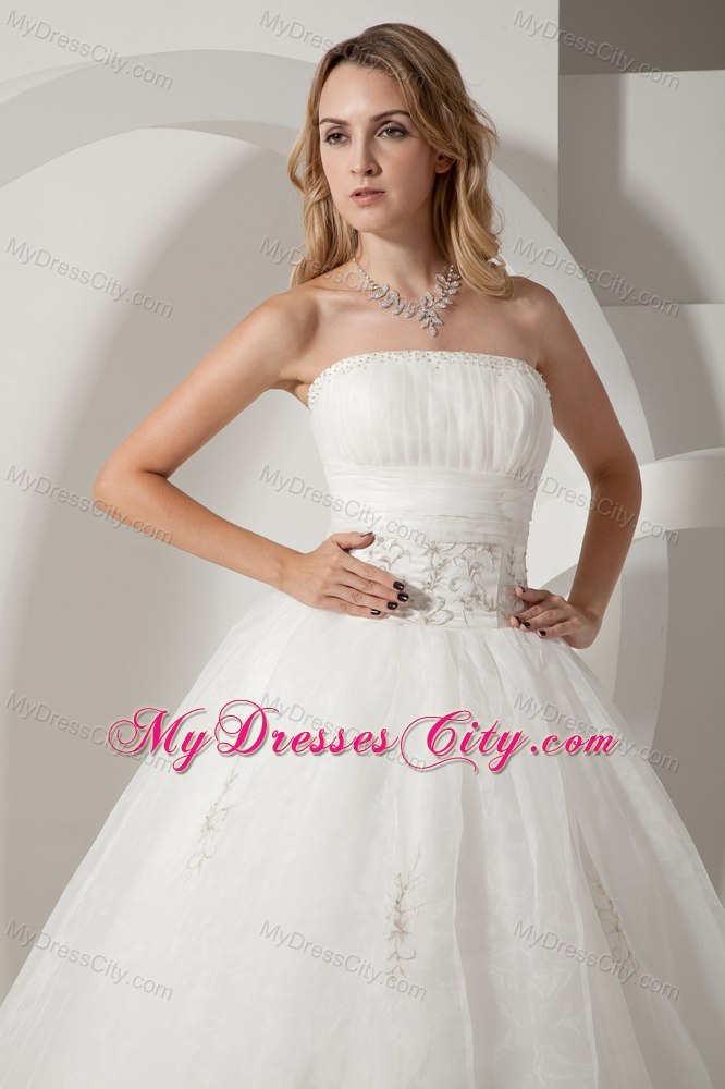 Pretty A-line Strapless Floor-length Embroidery Wedding Dress