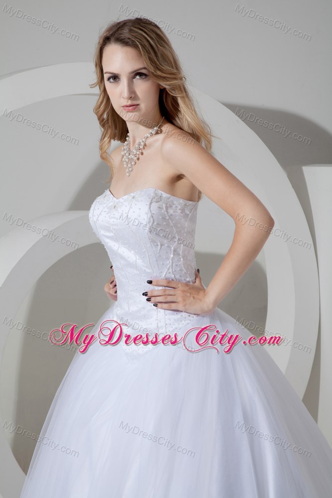 Cheap Tulle Princess Strapless Court Train Beaded Bridal Gown