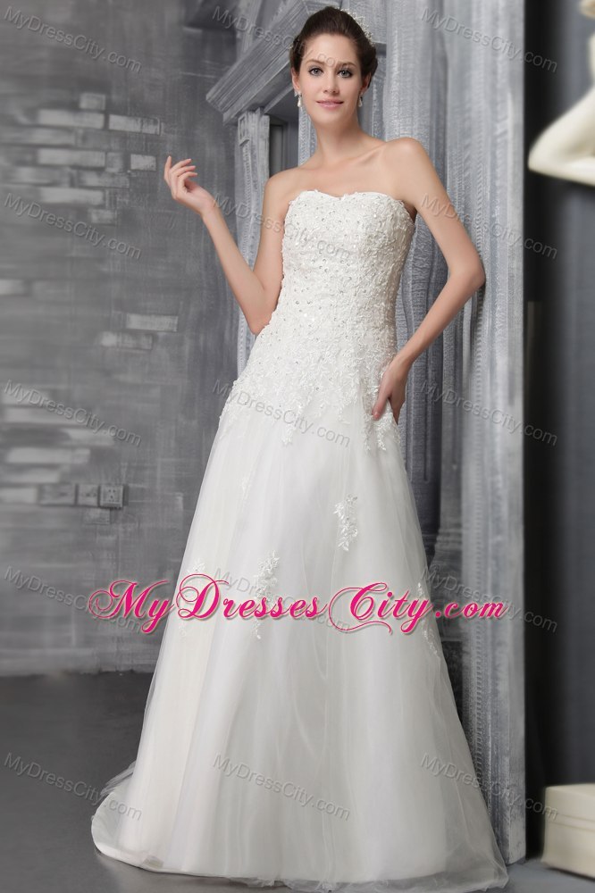 Appliques Strapless Court Train Tulle and Lace Bridal Dress