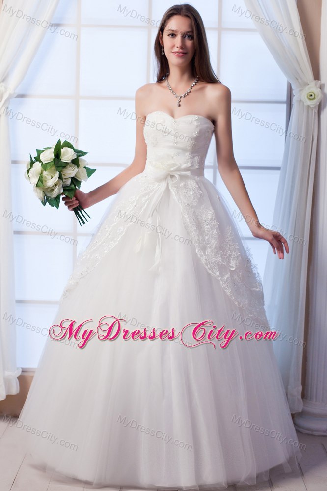 A-line Sweetheart Tulle Appliques and Flowers Wedding Dress