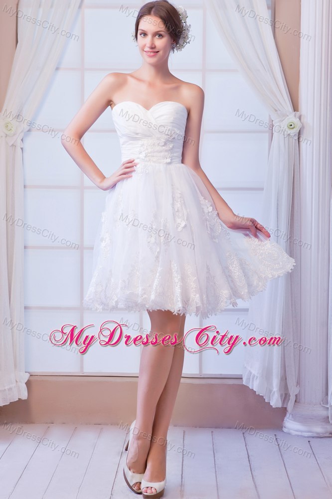 Sweetheart A-line Mini-length Organza Bridal Dress with Appliques