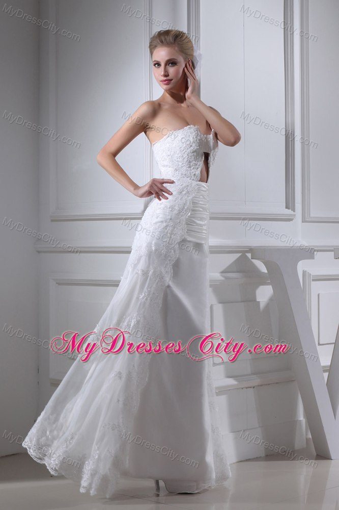 Sexy Sweetheart Lace Ruching Bridal Dress with Cutouts