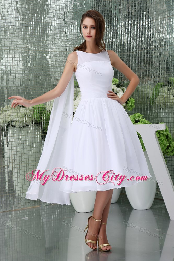 Scoop Neck Short Beach Wedding Dress with Watteau Train