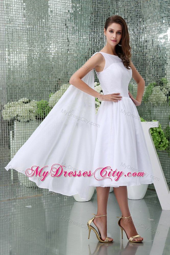 Scoop Neck Short Beach Wedding Dress with Watteau Train