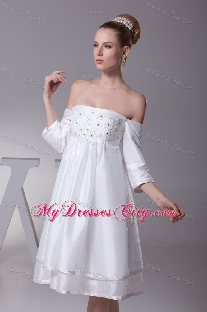 Appliques Strapless Knee-length Wedding Dress with 3 4 Sleeves