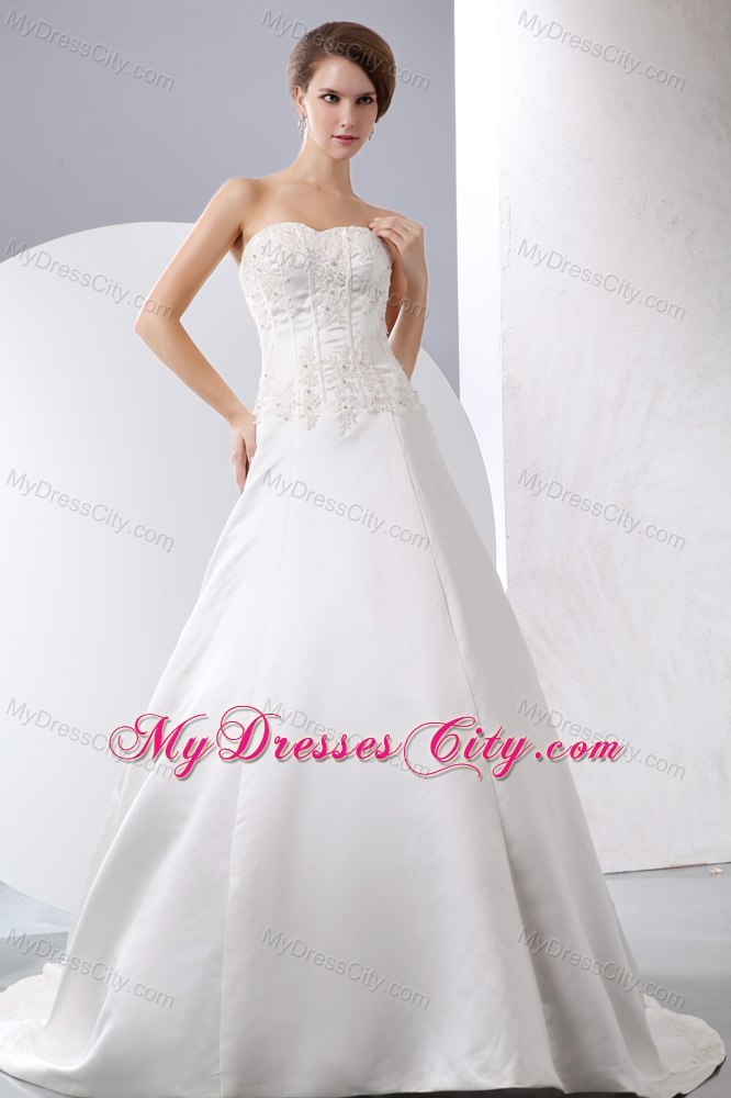 Sweetheart Satin Appliques Fitted Wedding Dress with Court Train