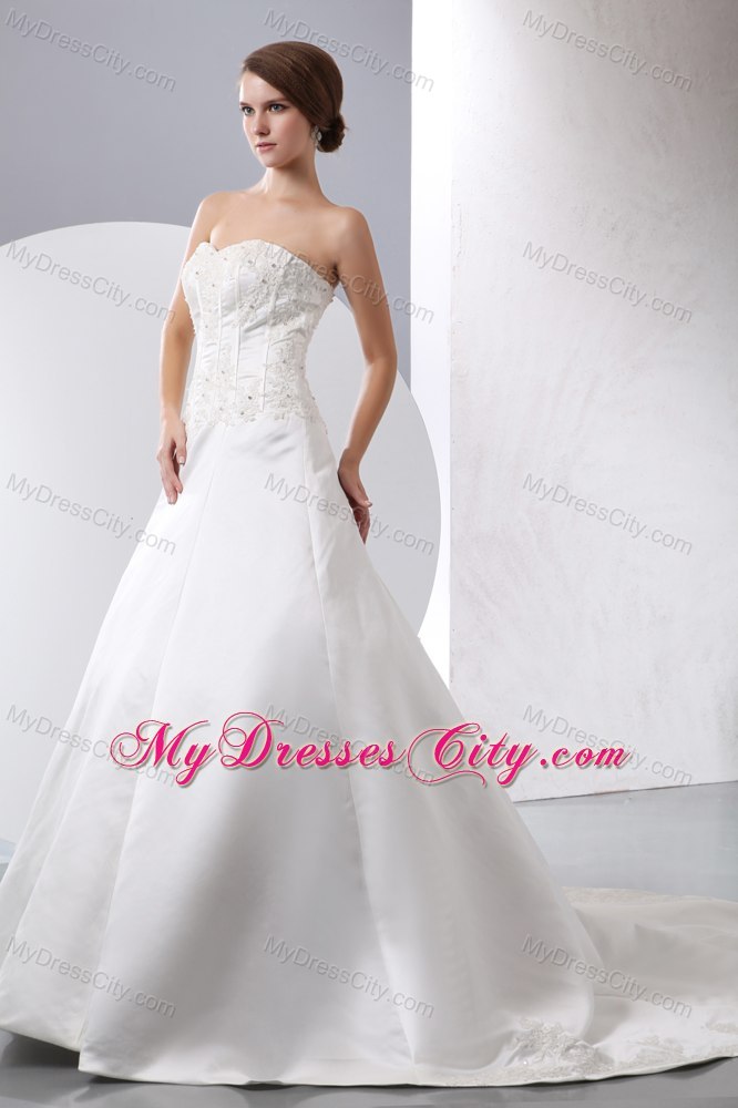 Sweetheart Satin Appliques Fitted Wedding Dress with Court Train