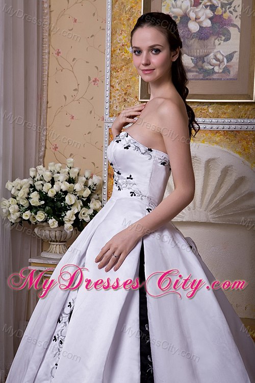 Amazing Style Ball Gown Strapless Satin Embroidery Wedding Dress