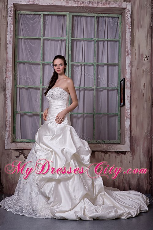 Vintage Taffeta and Lace Wedding Dress with Appliques and Flower