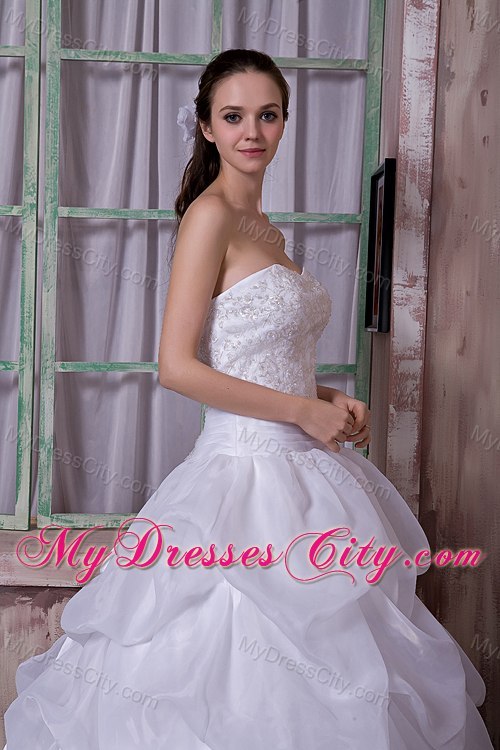 Latest Style Strapless Satin Appliques Count Train Wedding Dresses