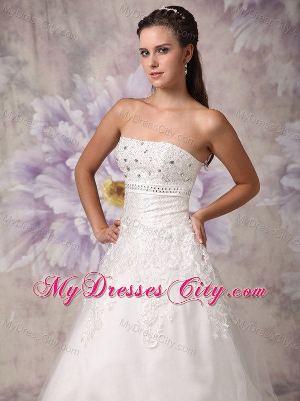 Appliques with Beading for Strapless A-line Garden Wedding Dresses