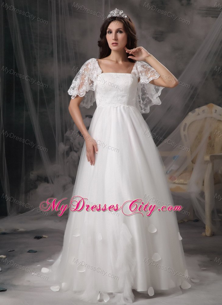 Cap Sleeves Square Neck Brush Train Lace Wedding Dresses with Petals