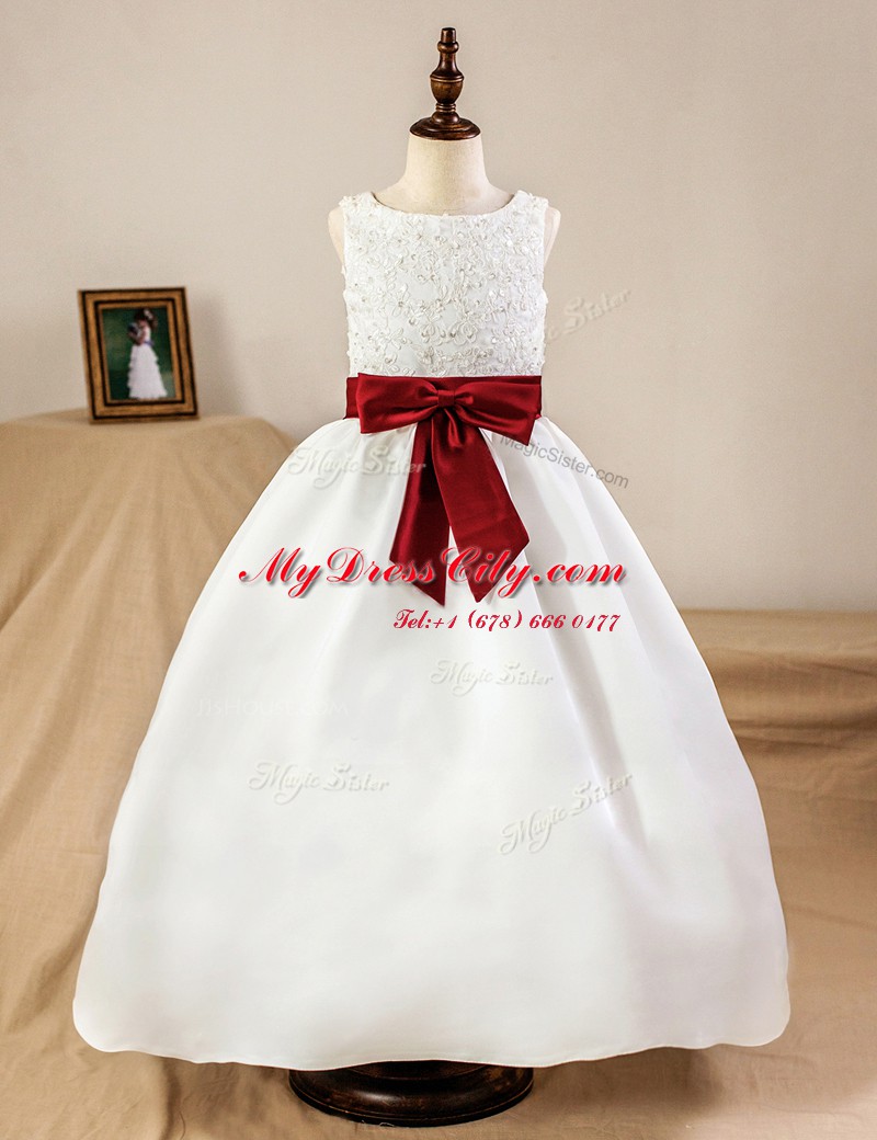 Pretty Scoop White Zipper Flower Girl Dresses for Less Lace and Appliques and Bowknot Sleeveless Floor Length