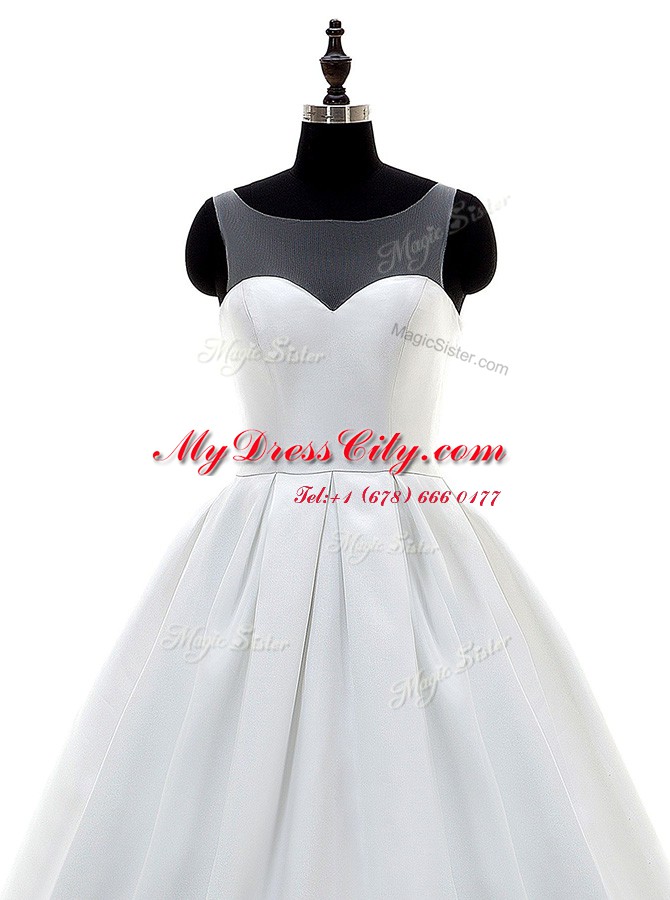 Sleeveless Sweep Train Lace and Appliques Zipper Wedding Gown