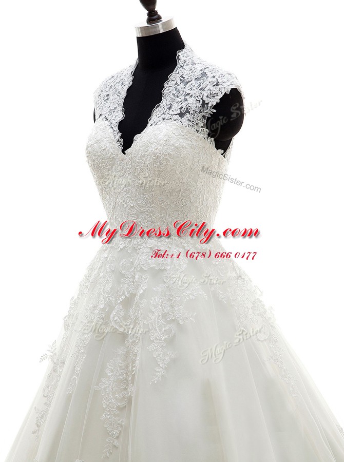 Cap Sleeves Brush Train Lace and Appliques Clasp Handle Wedding Gown