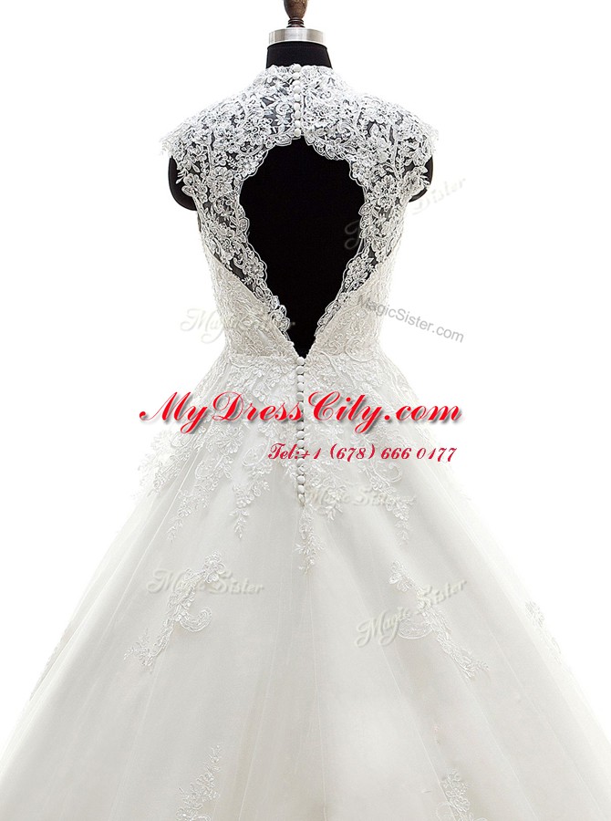 Cap Sleeves Brush Train Lace and Appliques Clasp Handle Wedding Gown