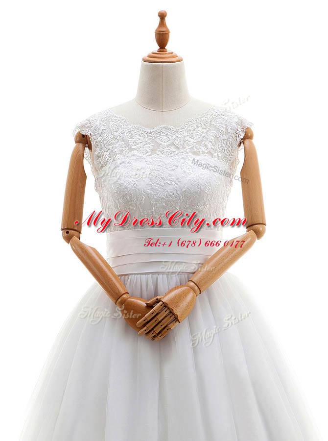 Shining Tulle Scoop Sleeveless Lace Up Lace Bridal Gown in White