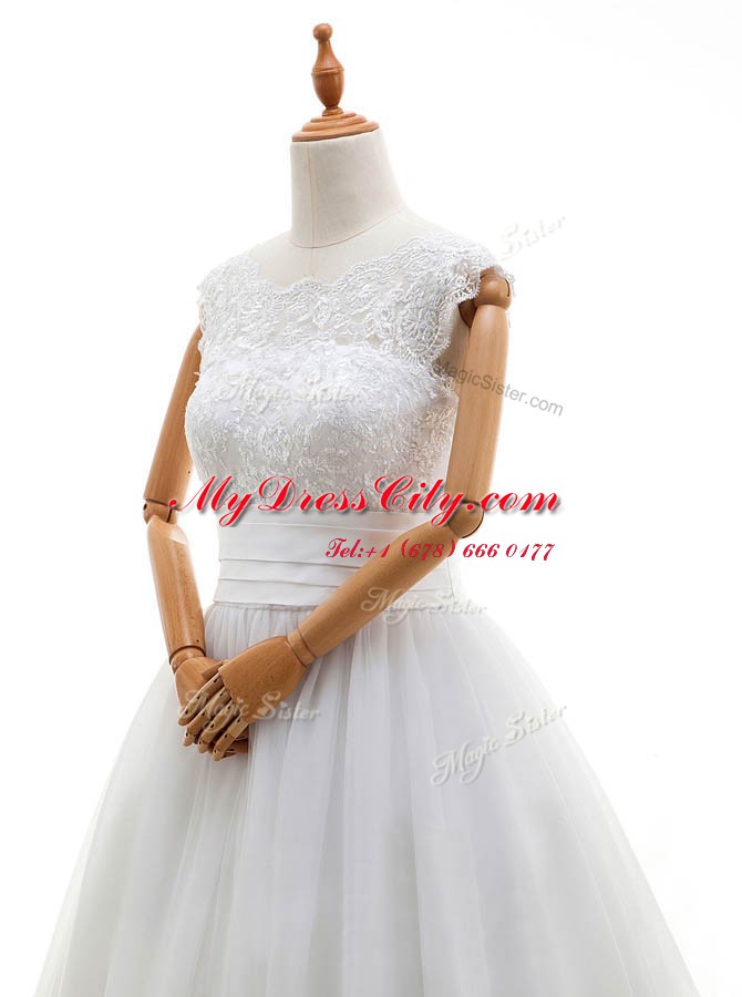 Shining Tulle Scoop Sleeveless Lace Up Lace Bridal Gown in White