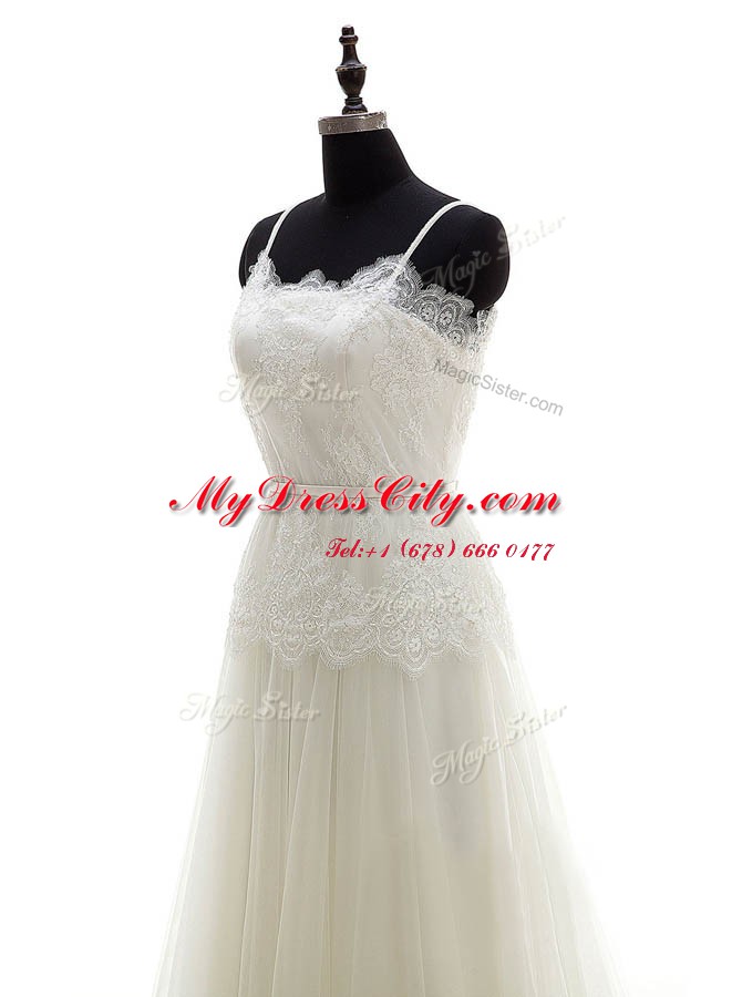 Hot Selling Sleeveless Tulle With Brush Train Zipper Wedding Dress in White with Lace