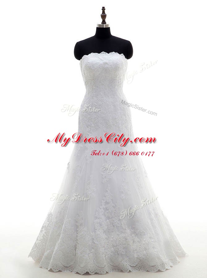 Customized Floor Length Clasp Handle Wedding Gowns White for Wedding Party with Lace